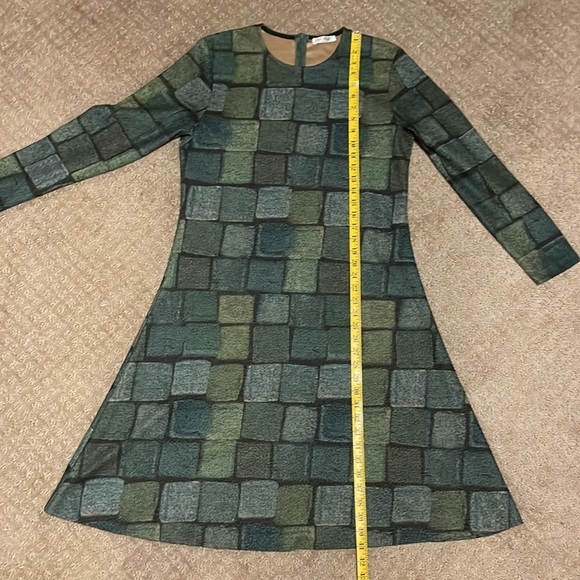 Green Patterned Dress Size M - Picture 8 of 10